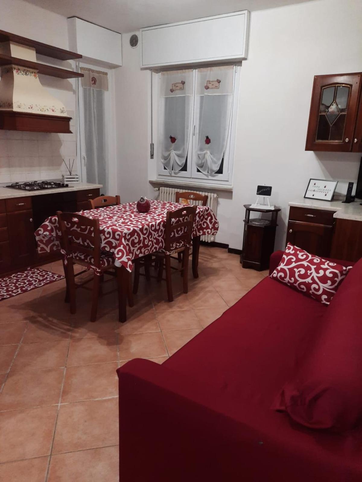 Casa Vacanze Le Coccinelle Nizza Monferrato Bagian luar foto