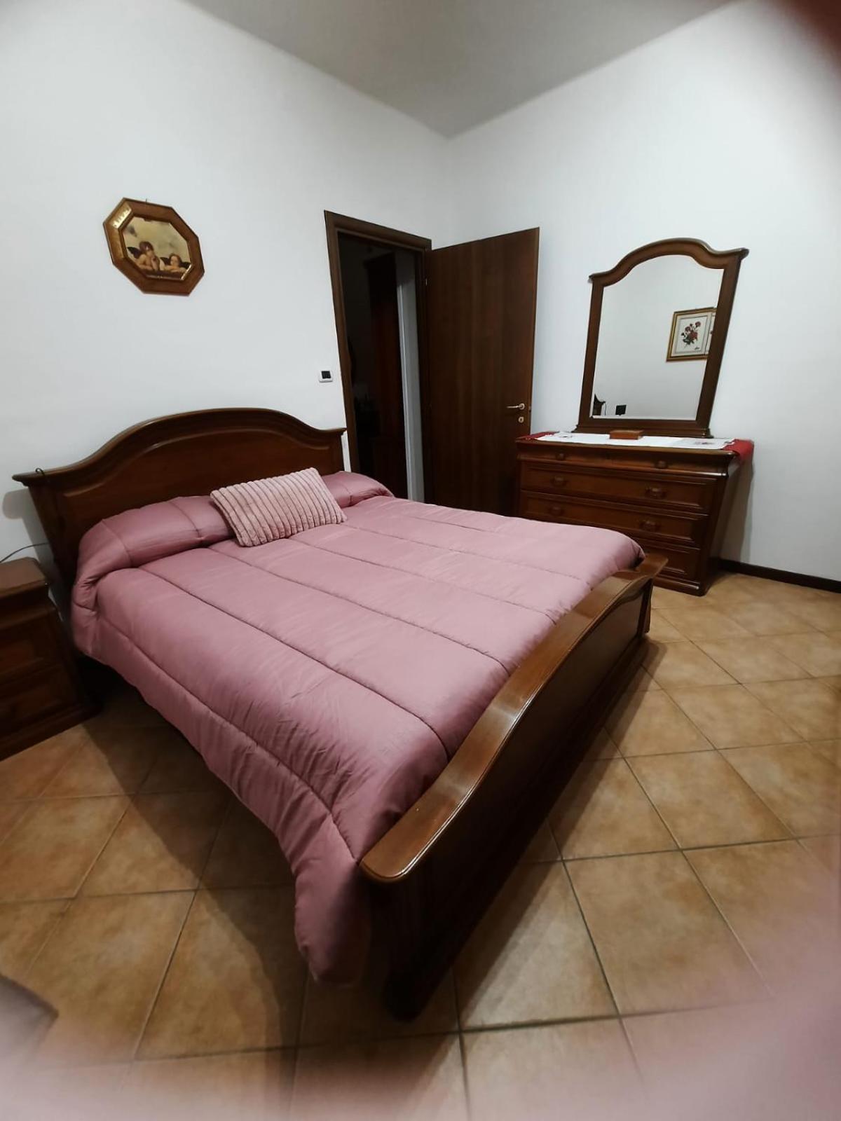 Casa Vacanze Le Coccinelle Nizza Monferrato Bagian luar foto